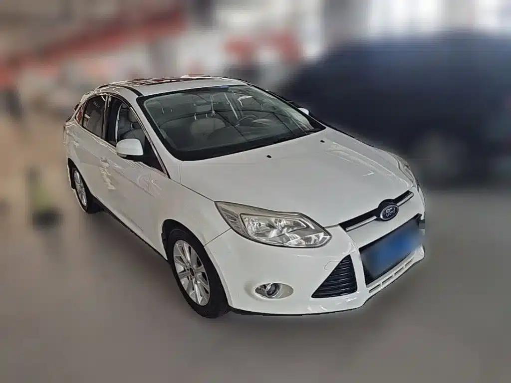 Ford Focus 2012 Sedan 1.6L Automatic Premium — миниатюра 7