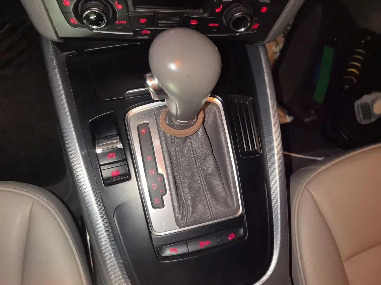 Audi Q5 2012 2.0TFSI Technology Model — миниатюра 14