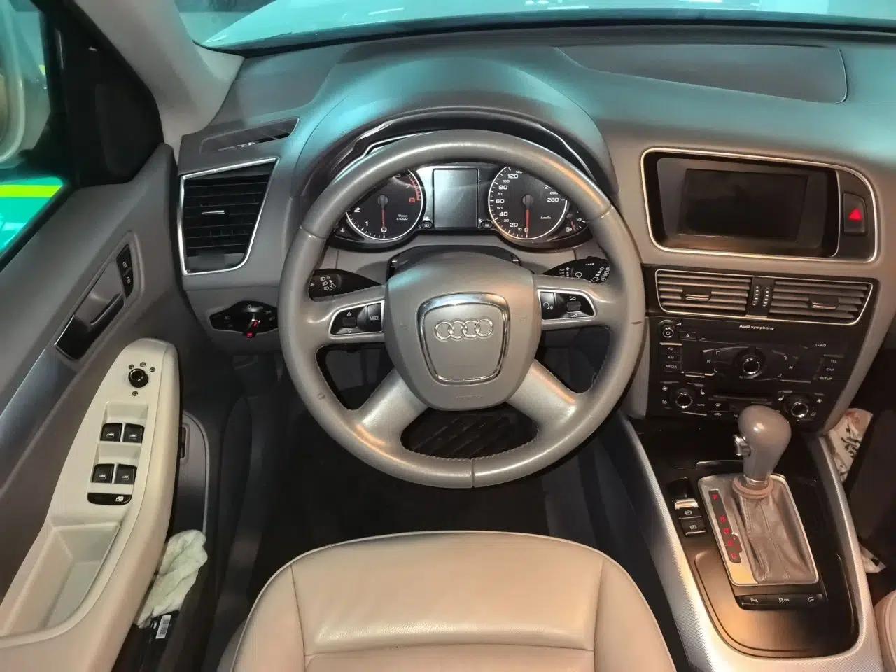 Audi Q5 2012 2.0TFSI Technology Model — миниатюра 10