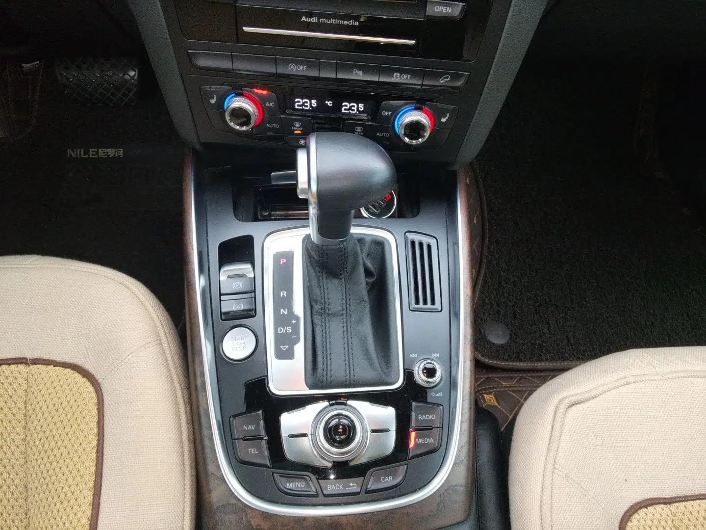 Audi Q5 2017 40 TFSI Comfort Model — миниатюра 14