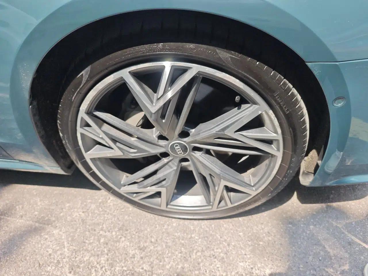 Audi A7L 2022 55 TFSI quattro S-line Edition One First Edition — миниатюра 8