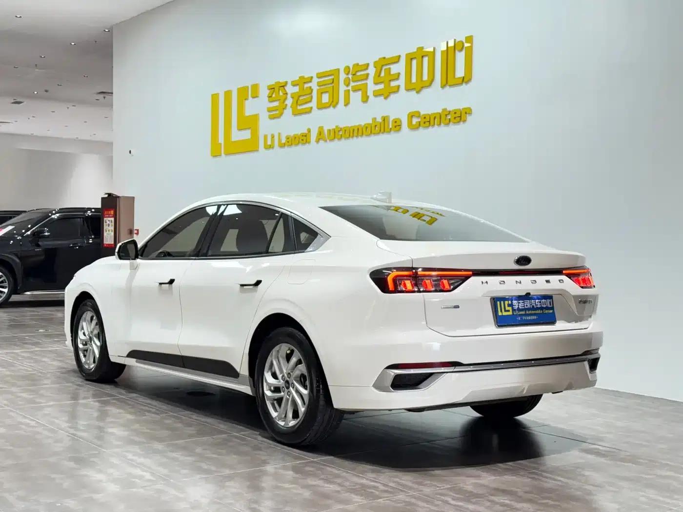2022 Ford Mondeo Facelift EcoBoost 245 Fashion Model — миниатюра 5