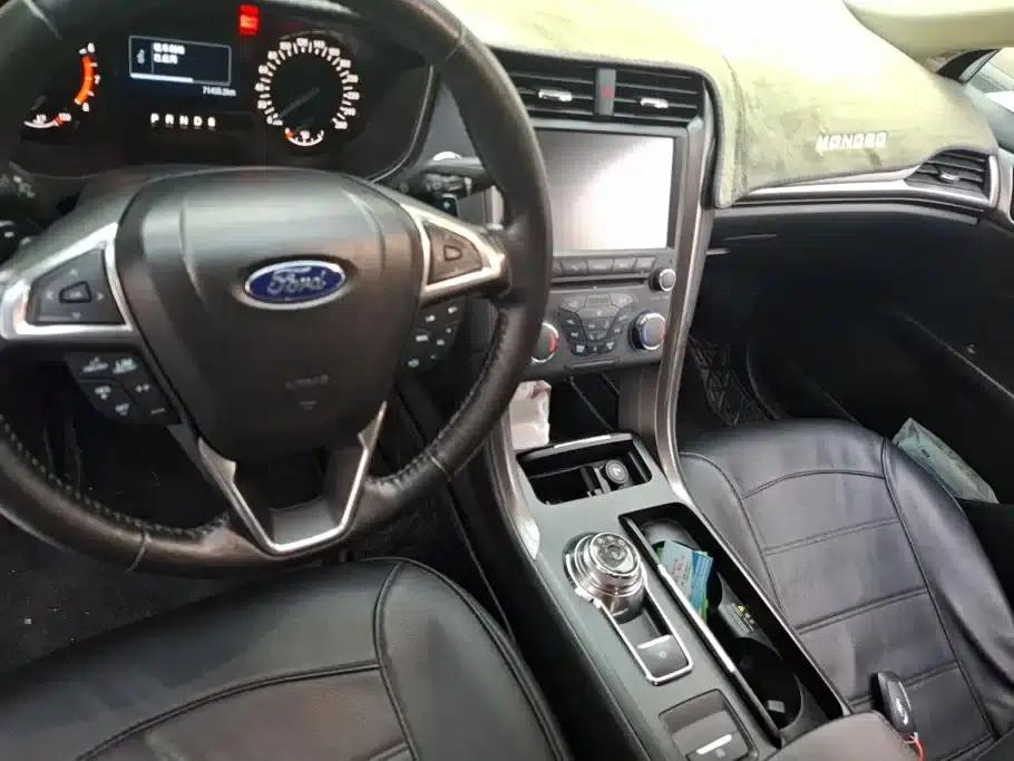 2017 Ford Mondeo EcoBoost 245 Supreme Edition — миниатюра 12