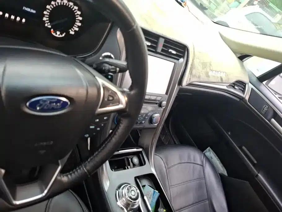 2017 Ford Mondeo EcoBoost 245 Supreme Edition — миниатюра 13