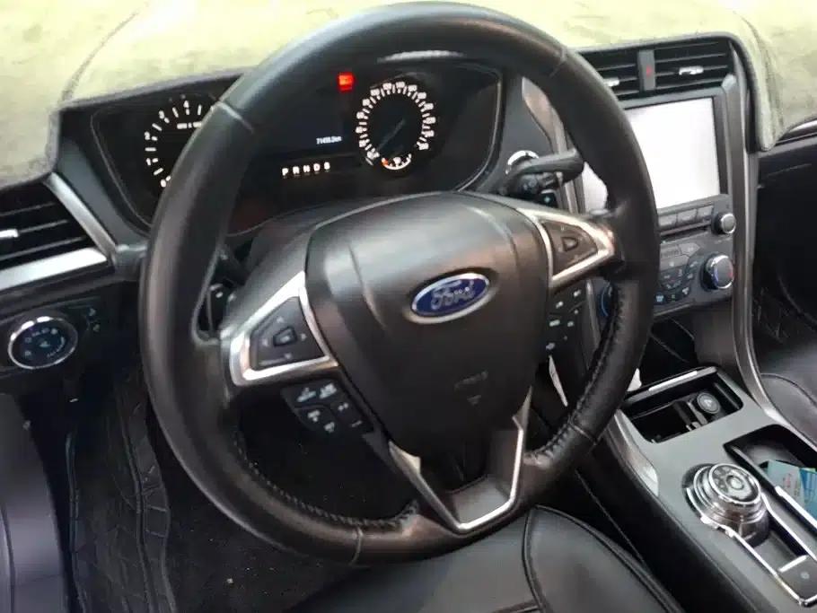2017 Ford Mondeo EcoBoost 245 Supreme Edition — миниатюра 15