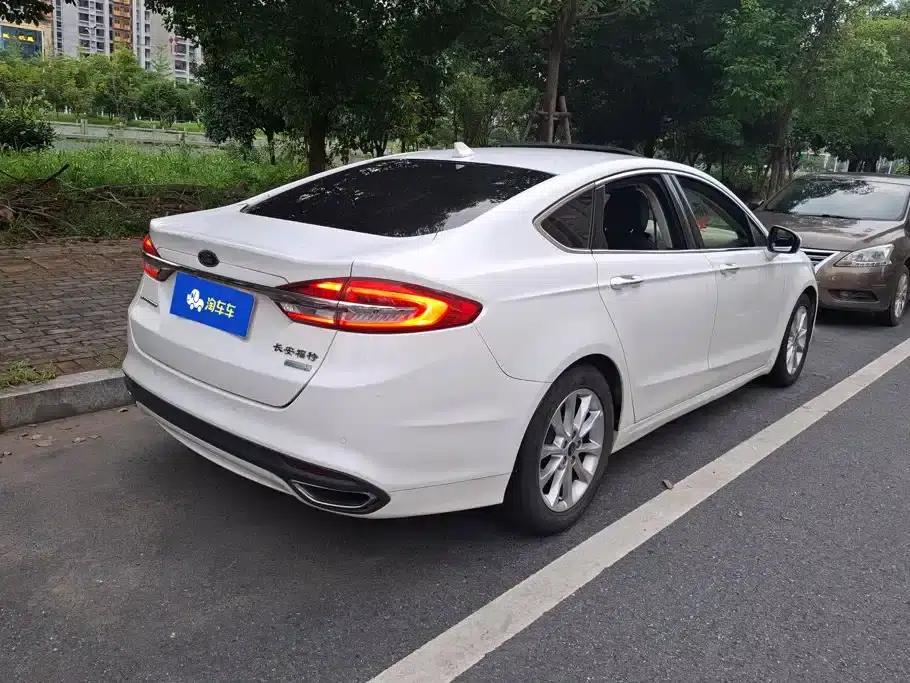 2017 Ford Mondeo EcoBoost 245 Supreme Edition — миниатюра 3