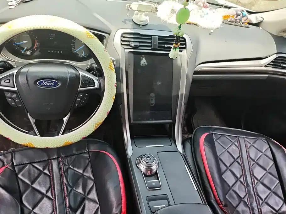 2017 Ford Mondeo EcoBoost 180 Luxury — миниатюра 12