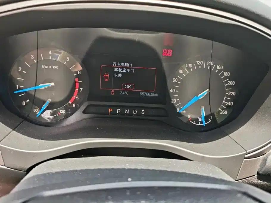 2017 Ford Mondeo EcoBoost 180 Luxury — миниатюра 14