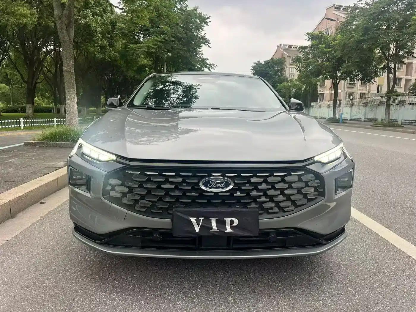 2022 Ford Mondeo EcoBoost 245 Luxury — миниатюра 2
