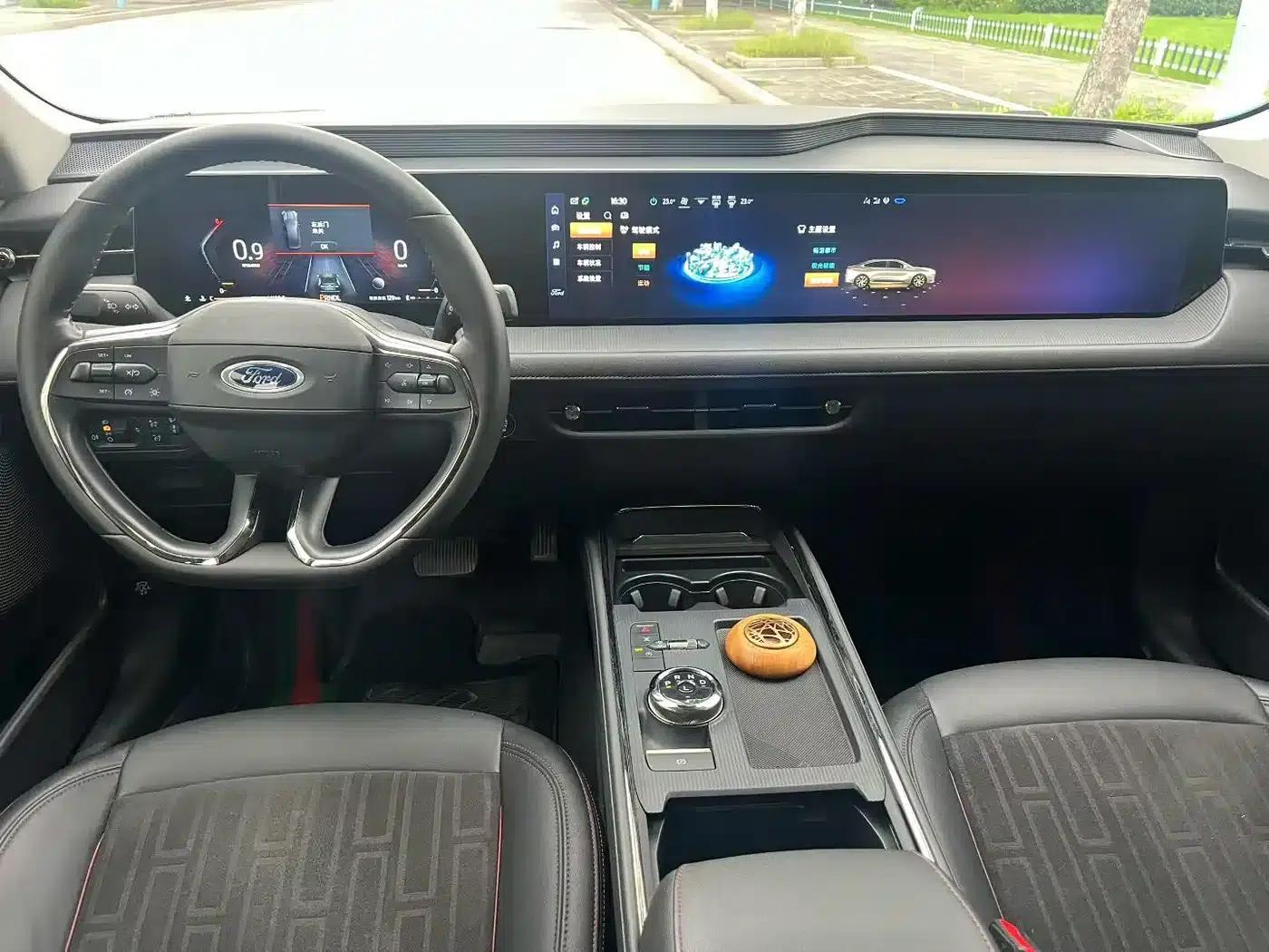 2022 Ford Mondeo EcoBoost 245 Luxury — миниатюра 5