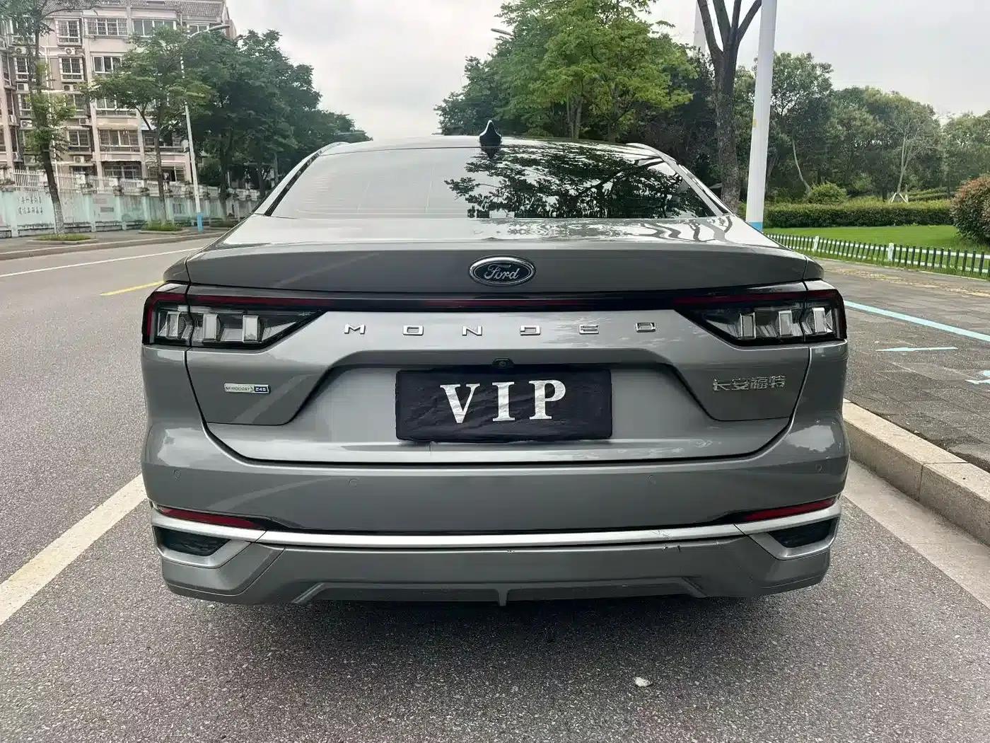 2022 Ford Mondeo EcoBoost 245 Luxury — миниатюра 8