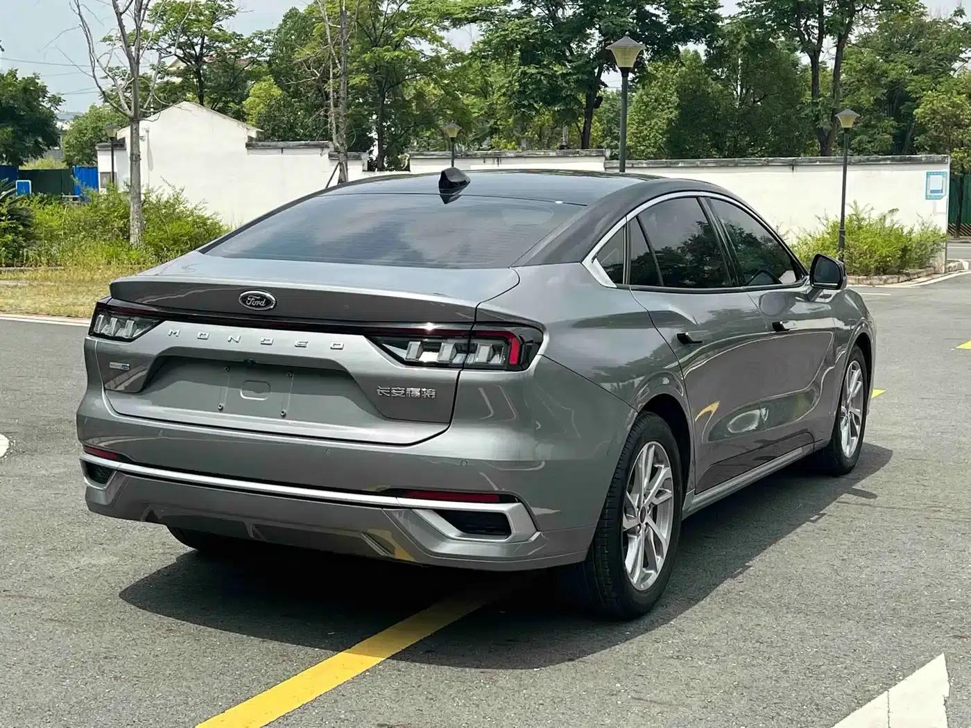 2022 Ford Mondeo EcoBoost 245 Luxury — миниатюра 6