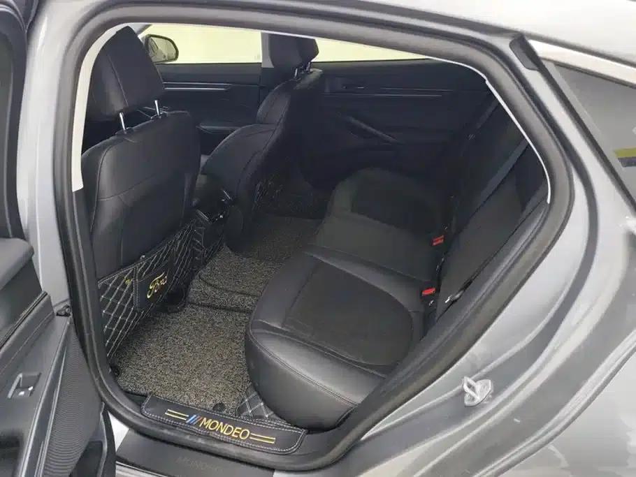 2023 Ford Mondeo EcoBoost 180 Luxury — миниатюра 11