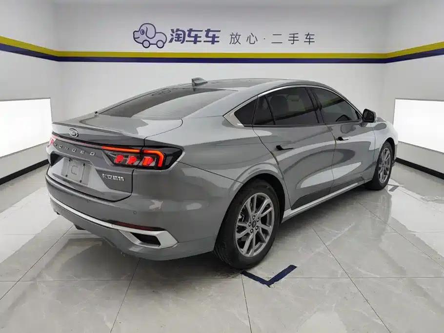 2023 Ford Mondeo EcoBoost 180 Luxury — миниатюра 3