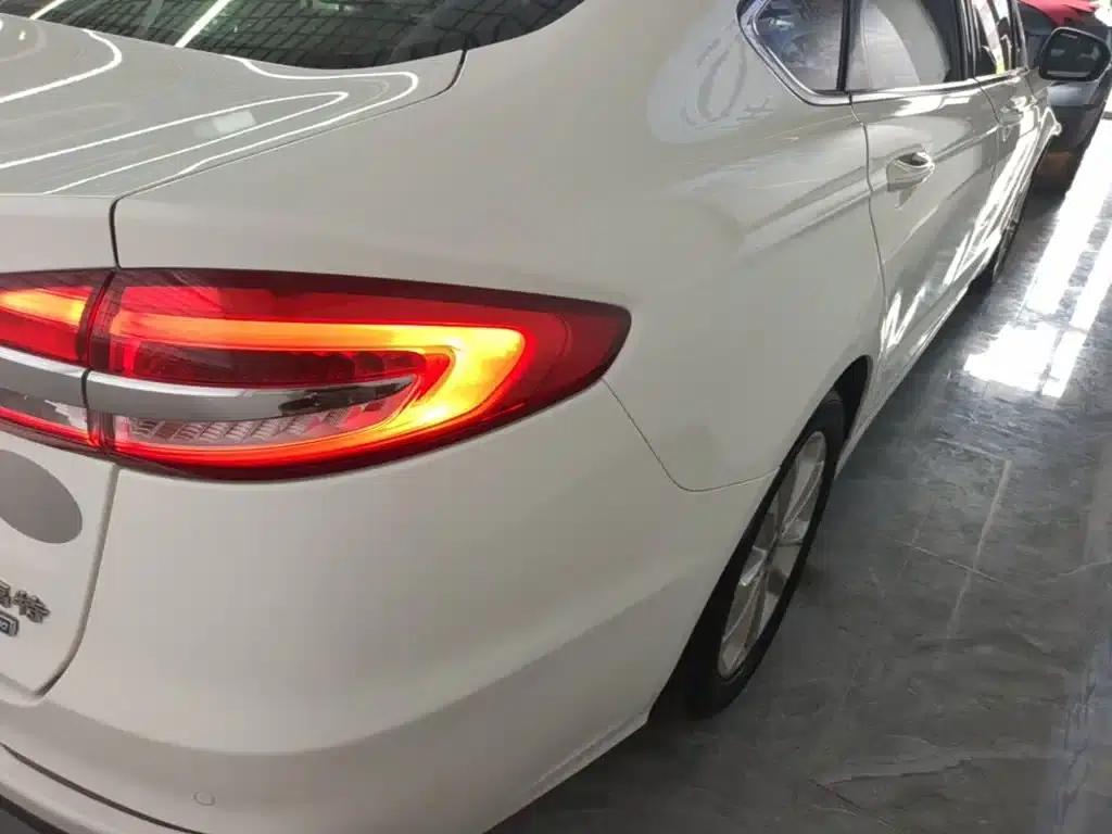 2018 Ford Mondeo EcoBoost 200 Intelligent Fashion Edition (China VI Emission Standard) — миниатюра 8