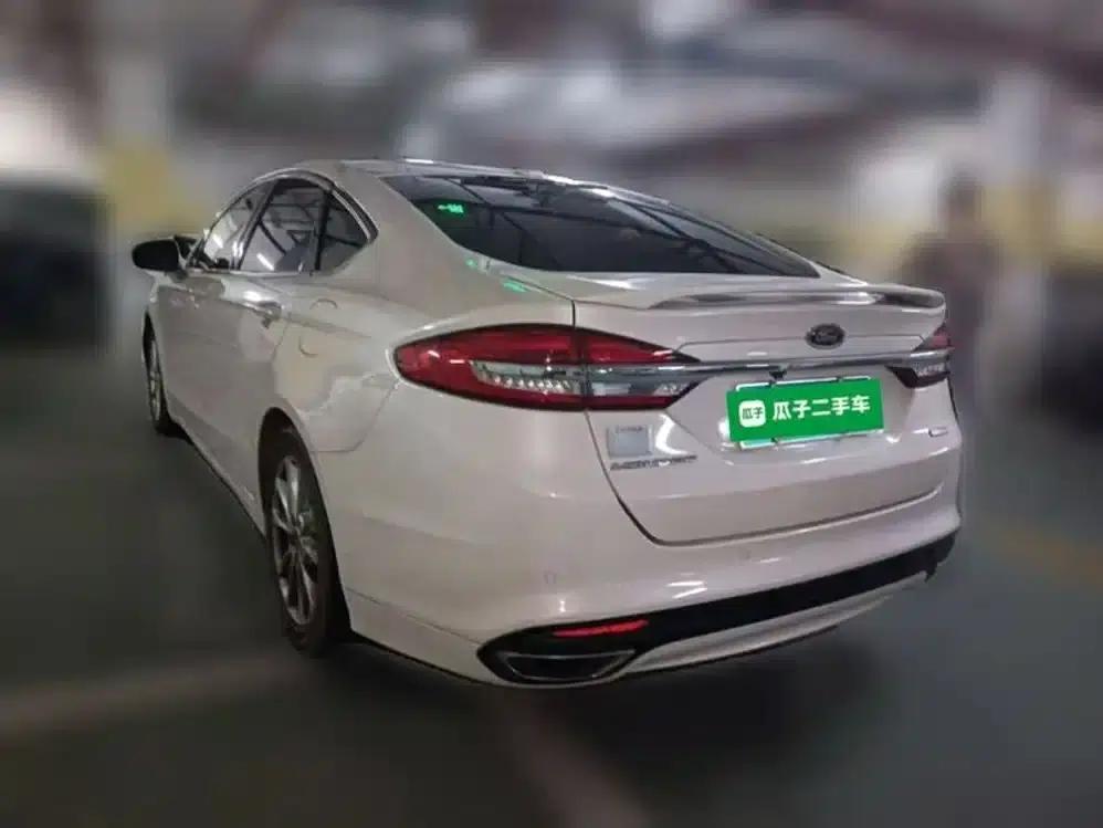 2017 Ford Mondeo EcoBoost 180 Fashion Edition — миниатюра 25