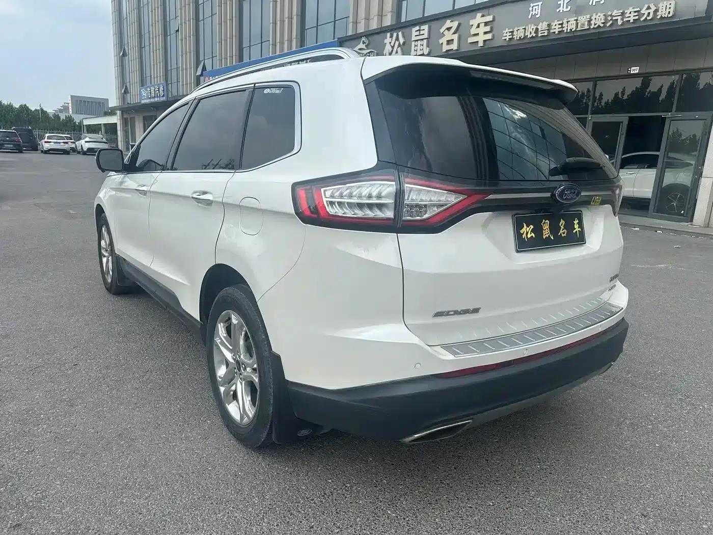 Edge 2015 2.0T GTDi 2WD Luxury Edition — миниатюра 4