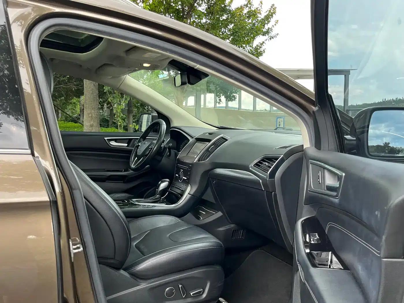 Edge 2016 EcoBoost 245 AWD Premium 7-Seater — миниатюра 13