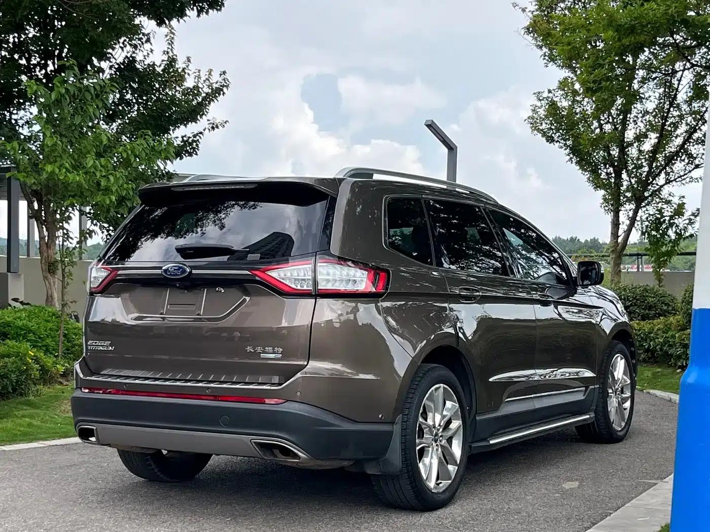 Edge 2016 EcoBoost 245 AWD Premium 7-Seater — миниатюра 7