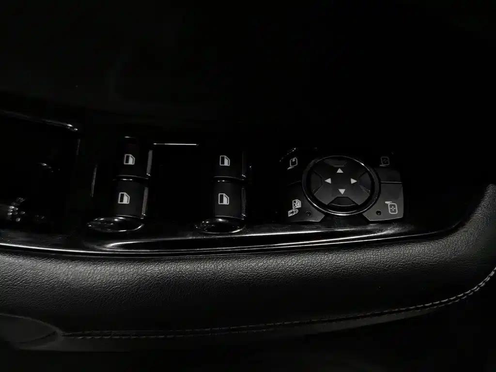 Edge 2015 2.7T GTDi AWD Sport 7-seater — миниатюра 9