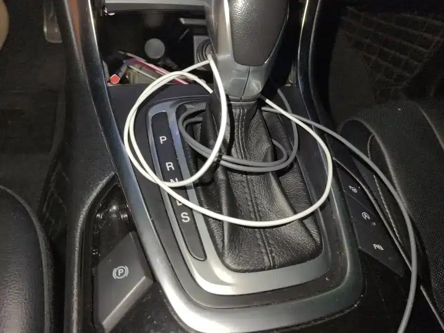 Edge 2016 EcoBoost 245 AWD Premium 7-Seater — миниатюра 16