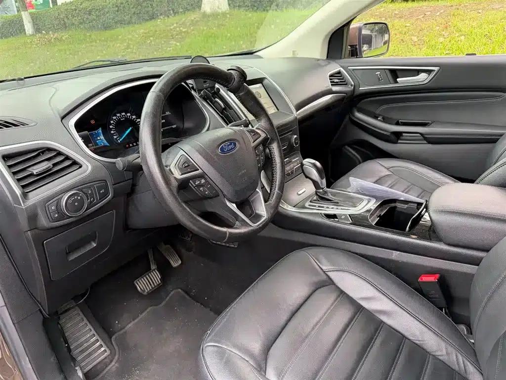 2016 Ford Edge EcoBoost 245 2WD Luxury 7-seater — миниатюра 7