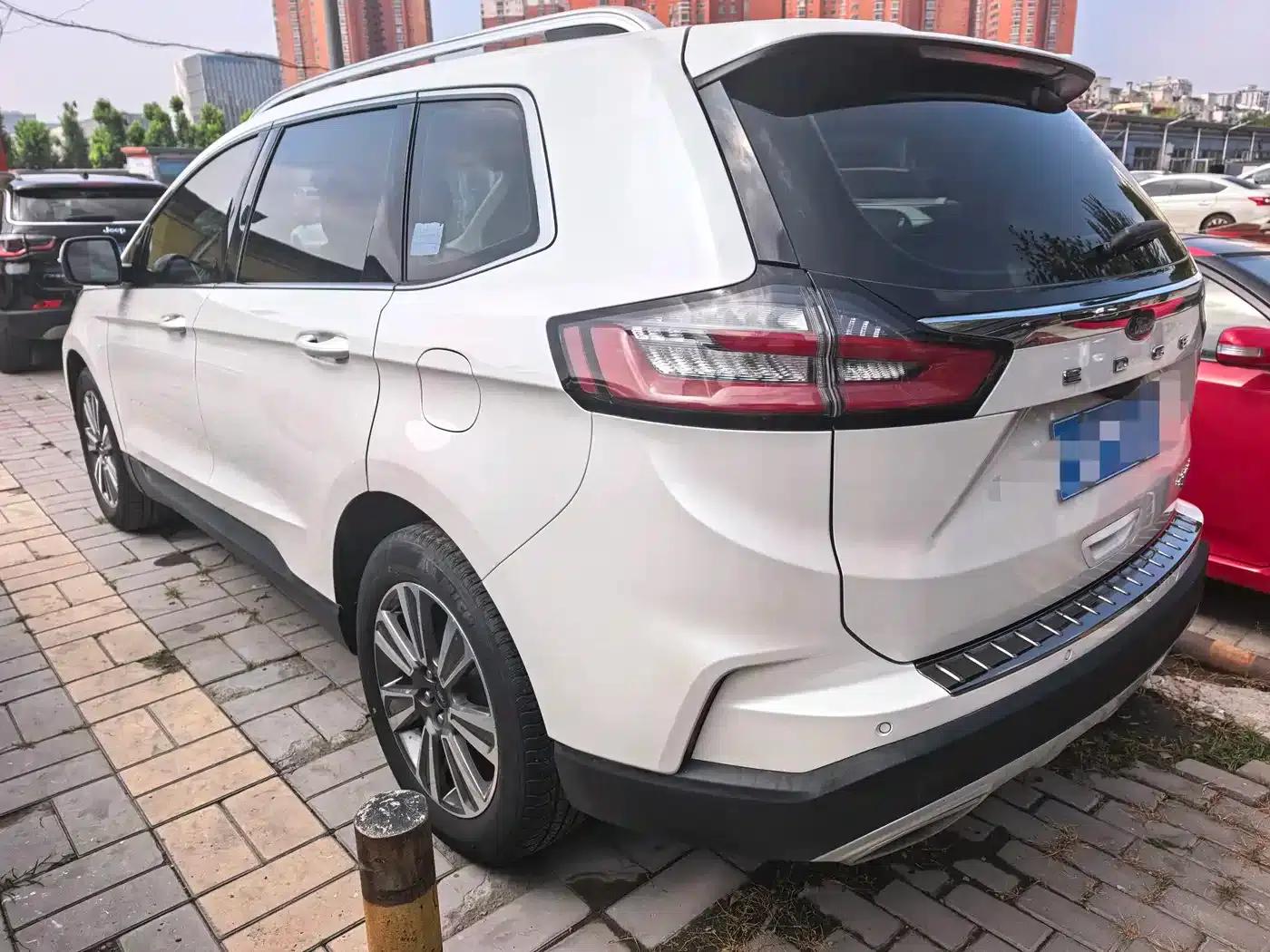 Edge 2021 PLUS EcoBoost 245 2WD Platinum Edition 5-seater — миниатюра 15