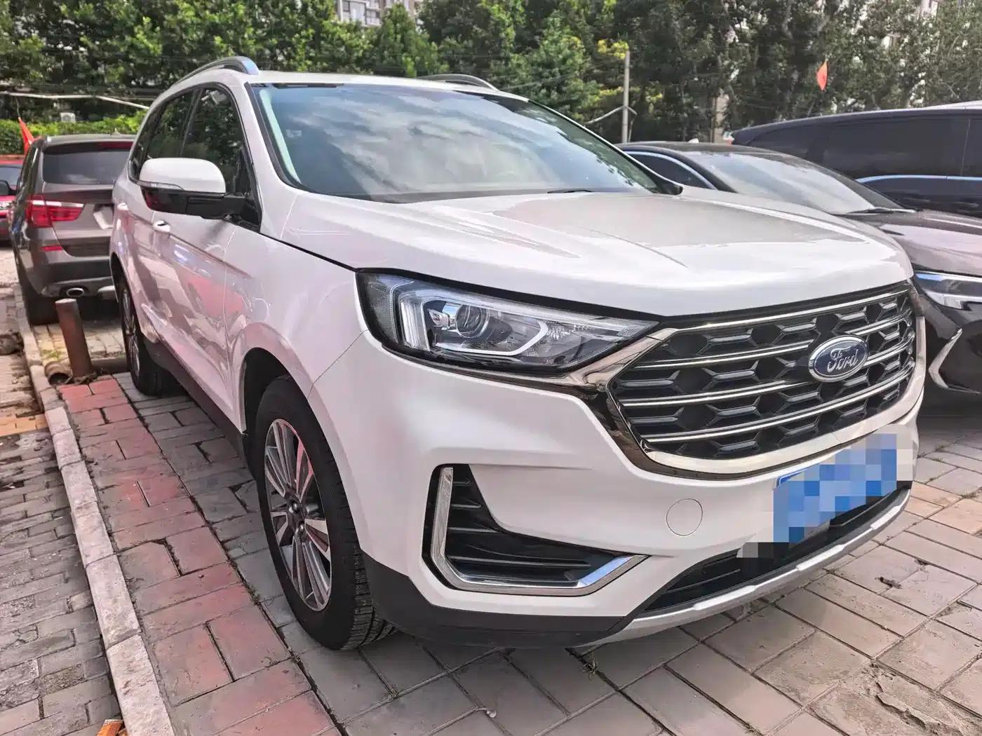 Edge 2021 PLUS EcoBoost 245 2WD Platinum Edition 5-seater — миниатюра 3