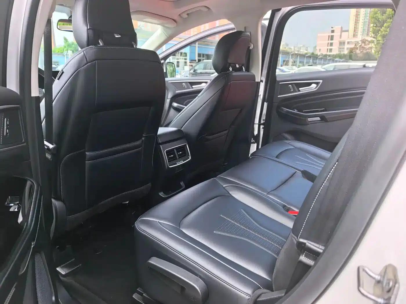 Edge 2021 PLUS EcoBoost 245 2WD Platinum Edition 5-seater — миниатюра 5