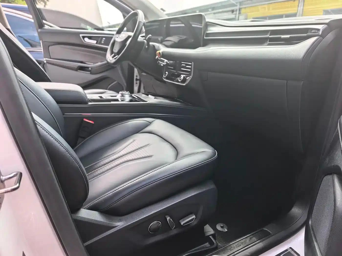 Edge 2021 PLUS EcoBoost 245 2WD Platinum Edition 5-seater — миниатюра 8