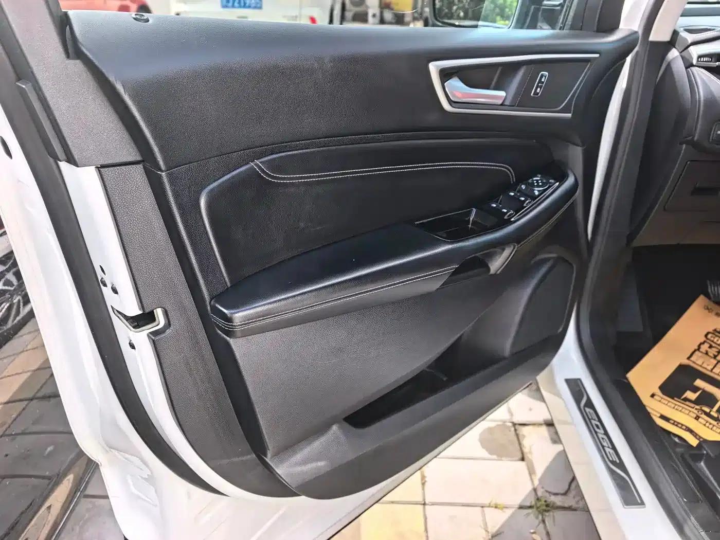 Edge 2021 PLUS EcoBoost 245 2WD Platinum Edition 5-seater — миниатюра 10