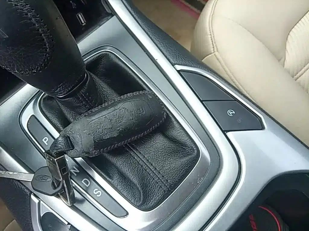 2016 Ford Edge EcoBoost 245 2WD Elite 5-seater — миниатюра 17