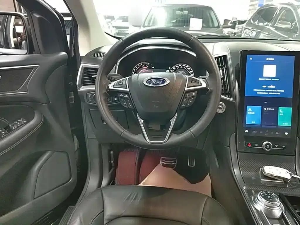 2020 Ford Edge EcoBoost 245 2WD Luxury 7-seater — миниатюра 11