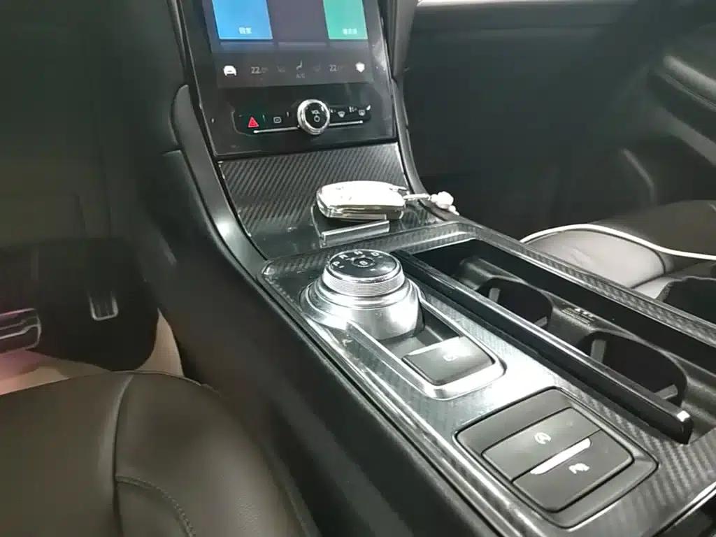 2020 Ford Edge EcoBoost 245 2WD Luxury 7-seater — миниатюра 14