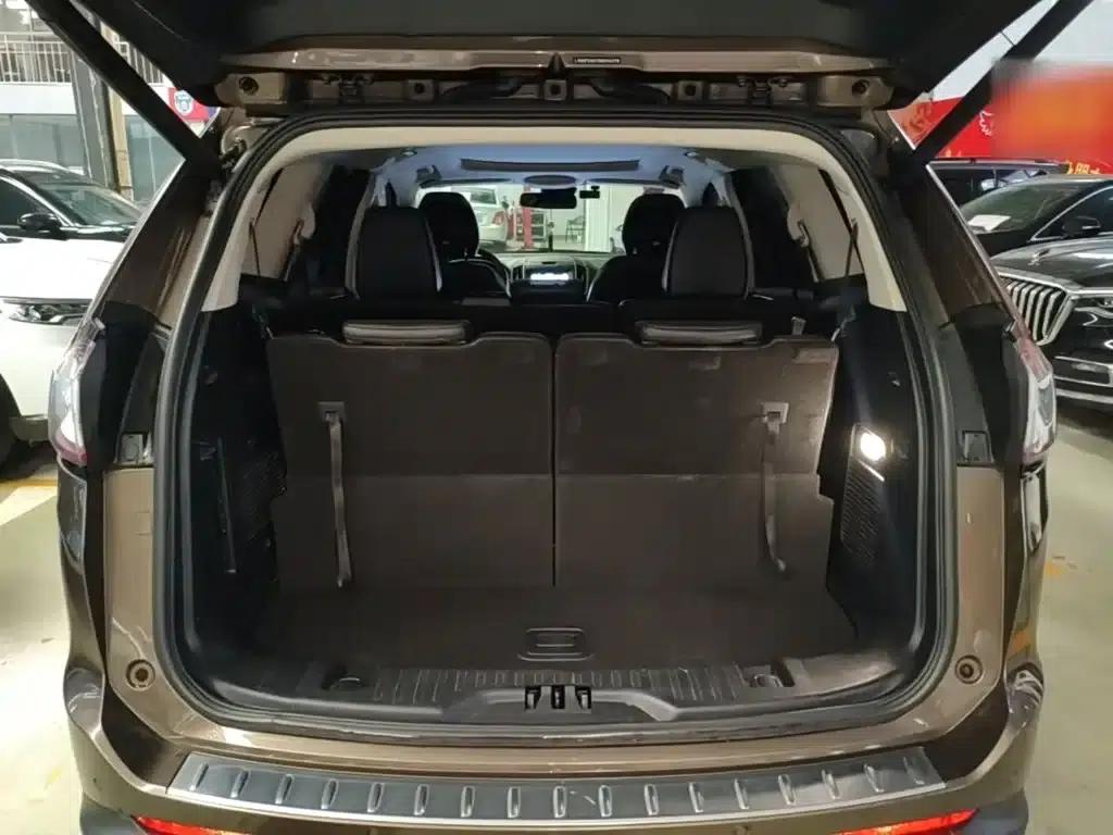 2016 Ford Edge EcoBoost 245 2WD Luxury 7-seater — миниатюра 19