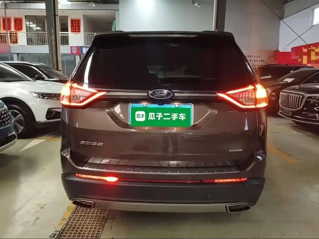 2016 Ford Edge EcoBoost 245 2WD Luxury 7-seater — миниатюра 6