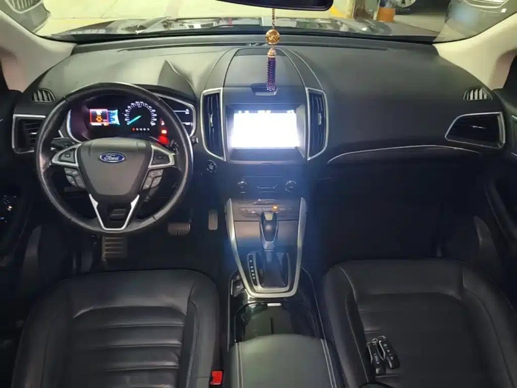 2016 Ford Edge EcoBoost 245 2WD Luxury 7-seater — миниатюра 10