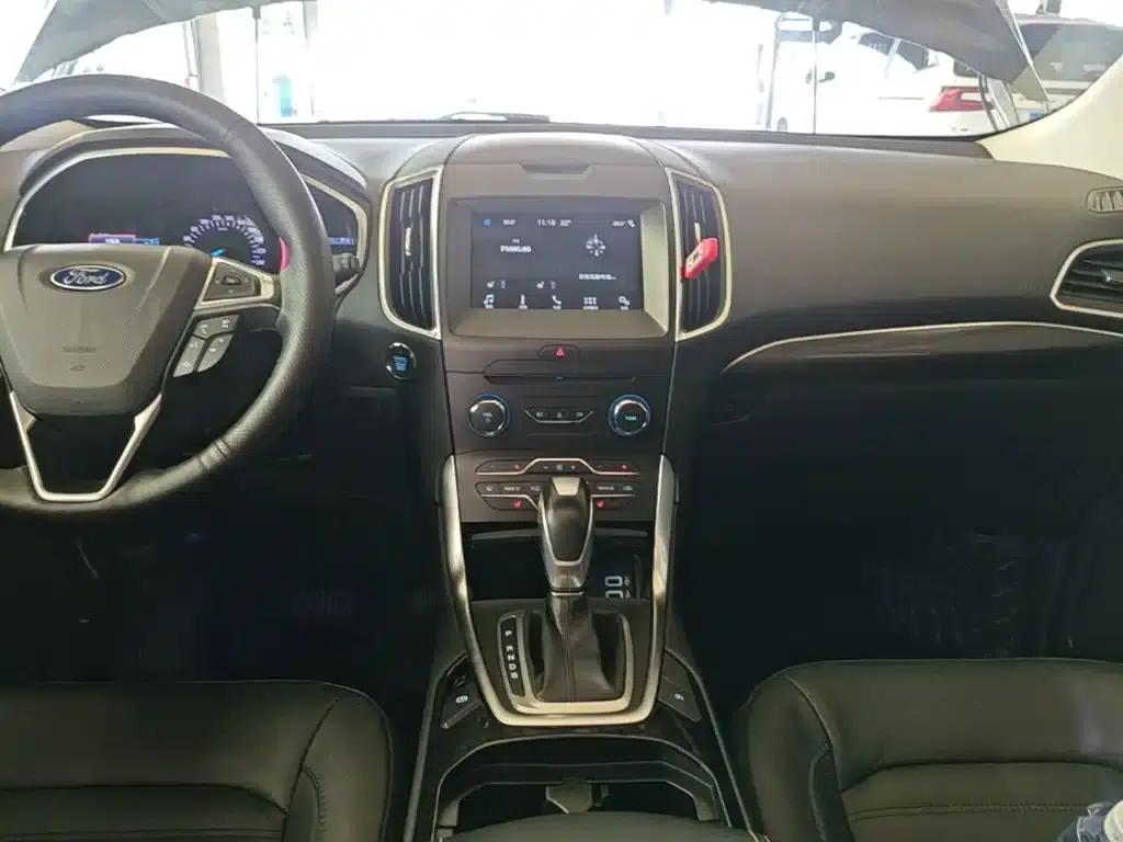 Edge 2018 EcoBoost 245 2WD Luxury 7-seater (National V Emission Standard) — миниатюра 13