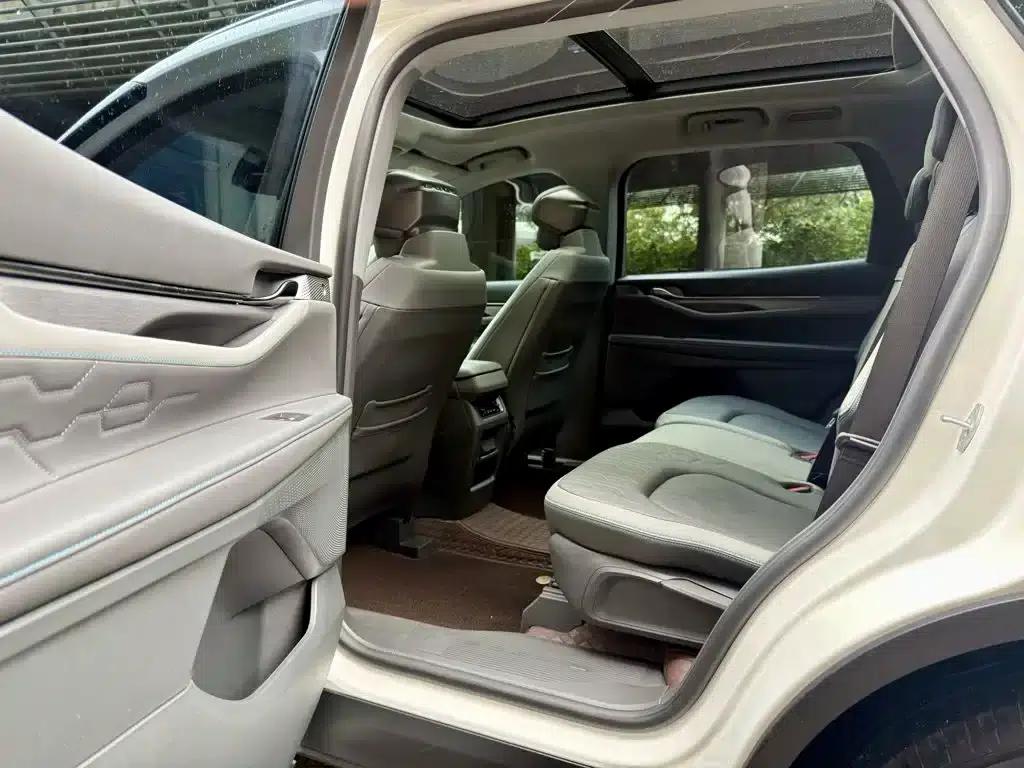 2023 Ford Edge L 2.0T EcoBoost E Hybrid 2WD 7-Seat Luxury — миниатюра 20