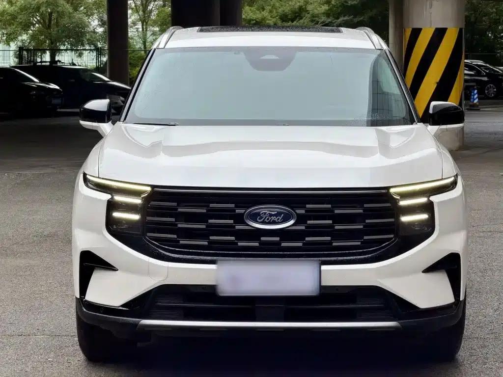 2023 Ford Edge L 2.0T EcoBoost E Hybrid 2WD 7-Seat Luxury — миниатюра 8