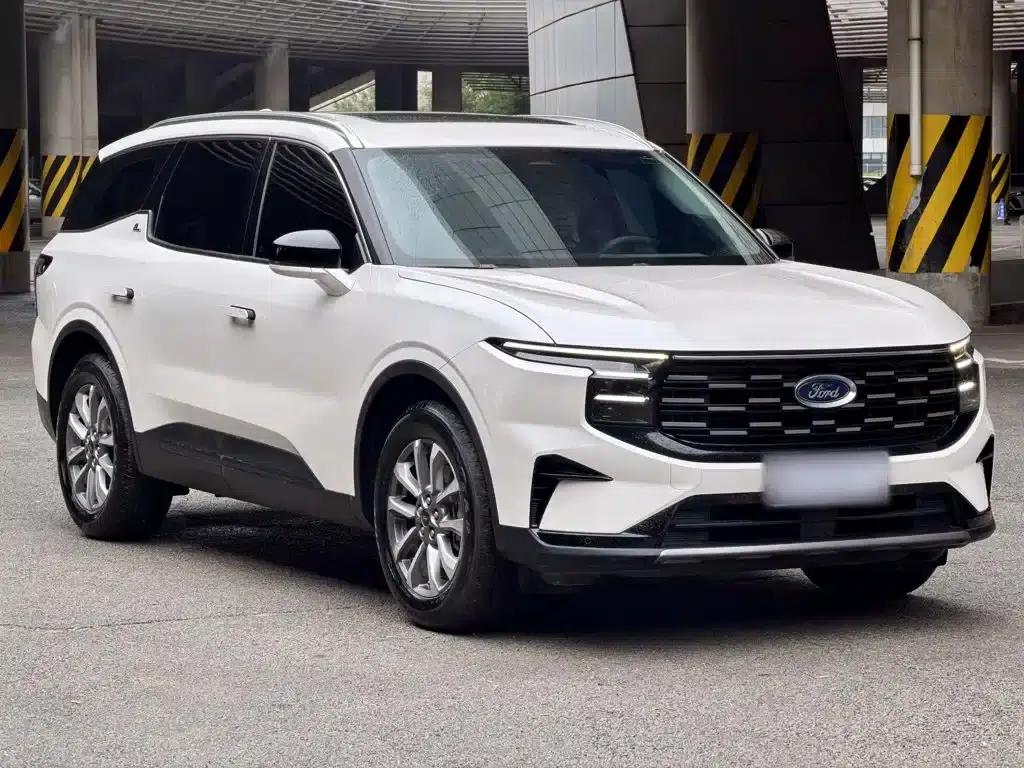 2023 Ford Edge L 2.0T EcoBoost E Hybrid 2WD 7-Seat Luxury — миниатюра 9