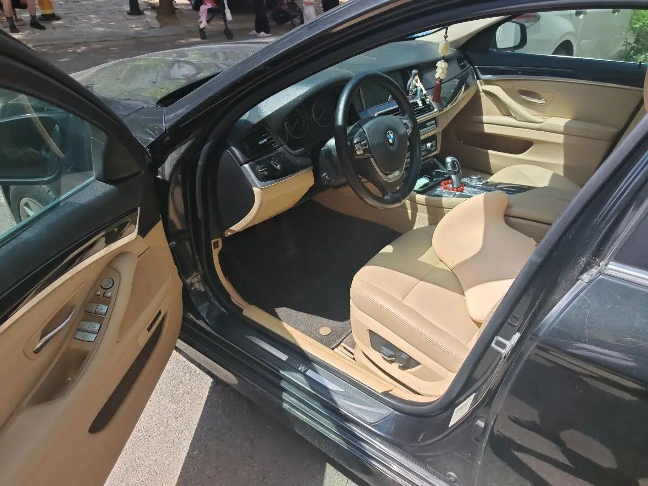 BMW 5 Series 2013 520Li Elegant Edition — миниатюра 16