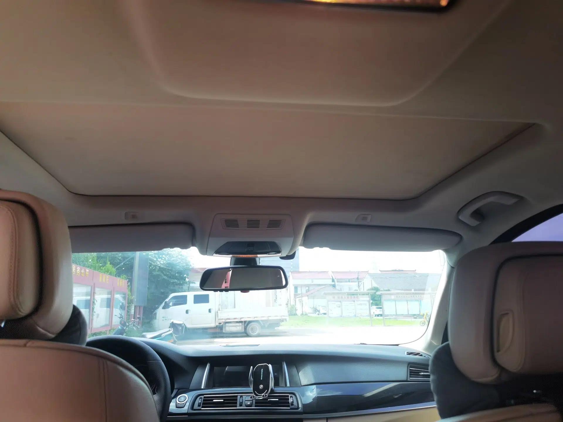 BMW 5 Series 2011 520Li Elegant Model — миниатюра 18