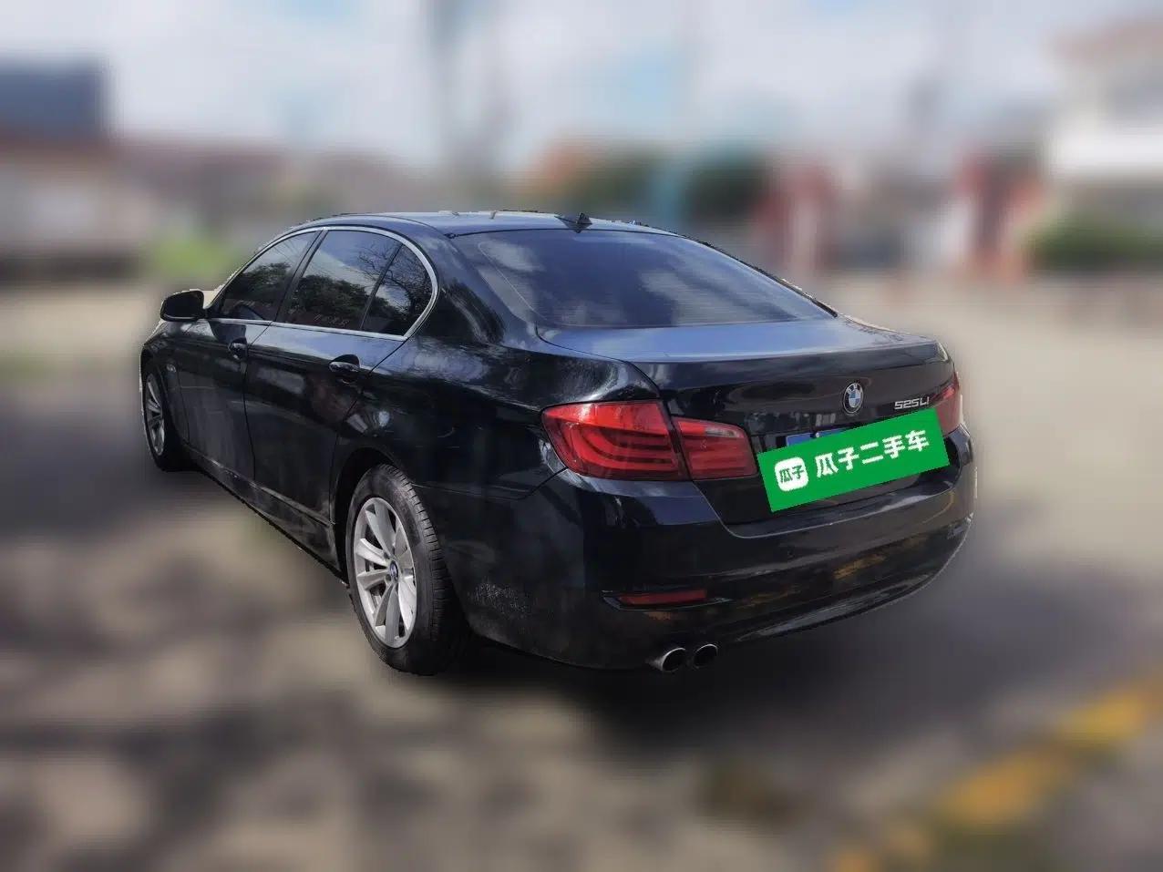BMW 5 Series 2011 520Li Elegant Model — миниатюра 4