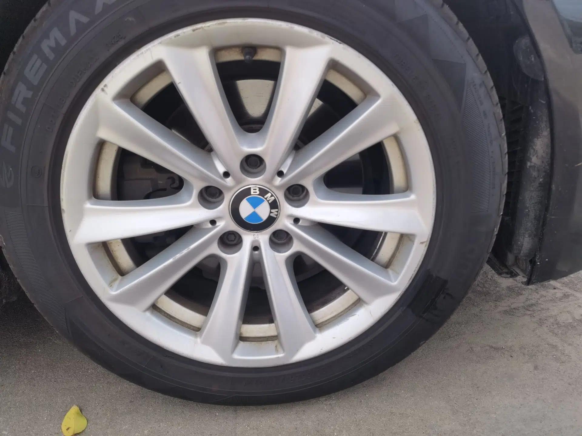 BMW 5 Series 2011 520Li Elegant Model — миниатюра 8
