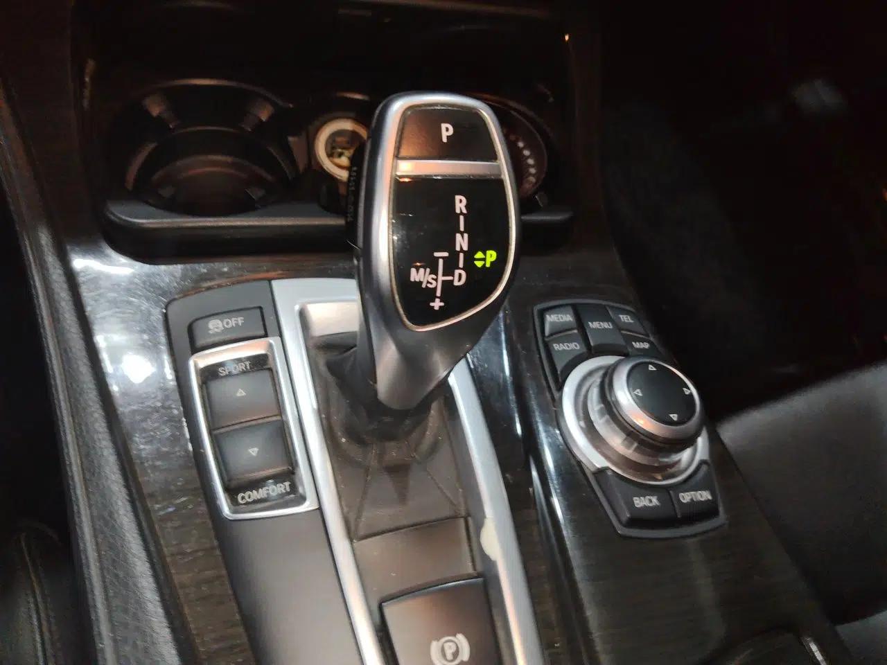 BMW 5 Series 2011 535i Sport Edition — миниатюра 14