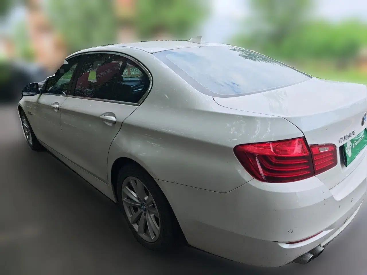 BMW 5 Series 2017 520Li Elegant Edition — миниатюра 4