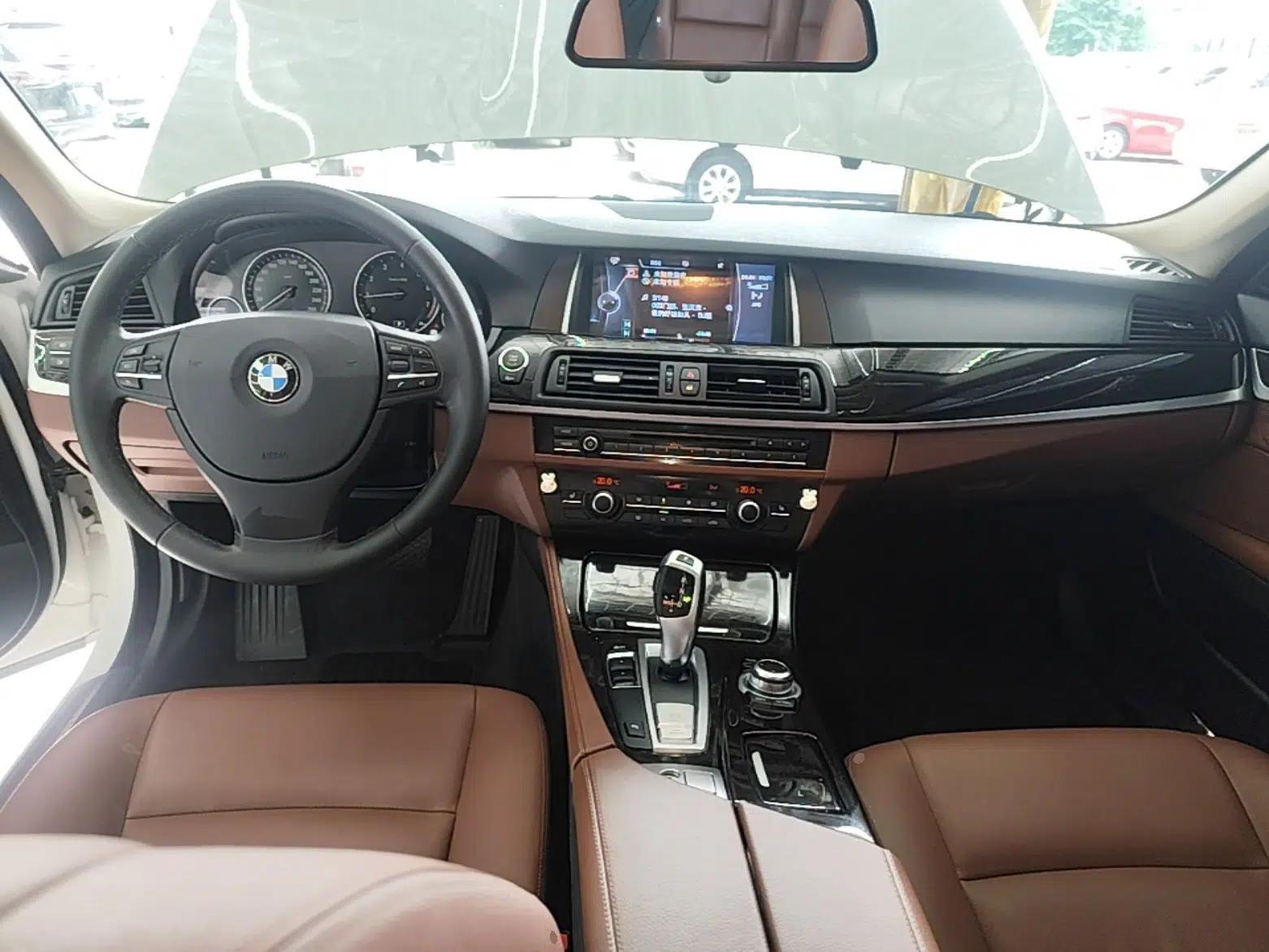 BMW 5 Series 2014 525Li Leading Model — миниатюра 12