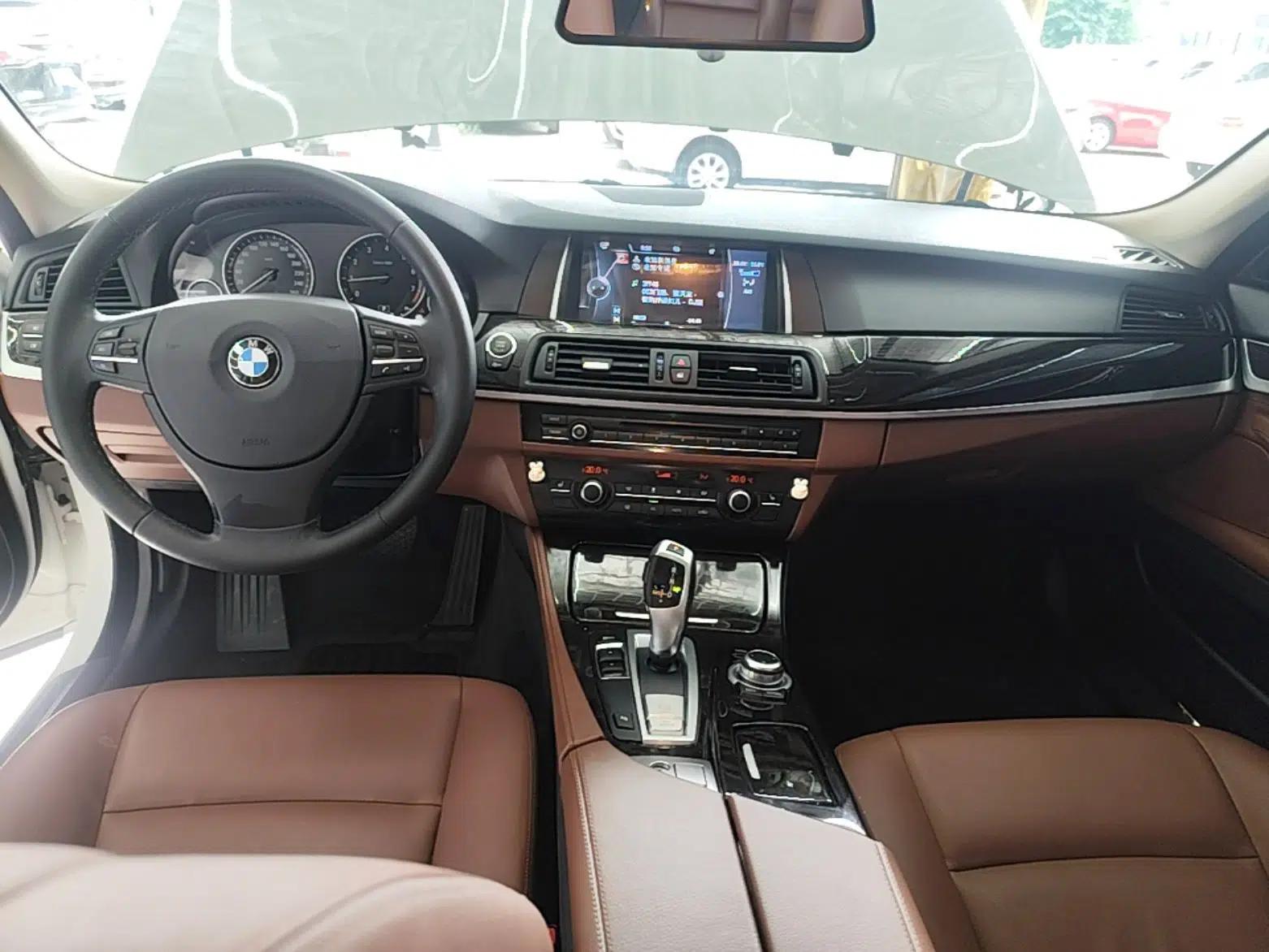 BMW 5 Series 2014 525Li Leading Model — миниатюра 15