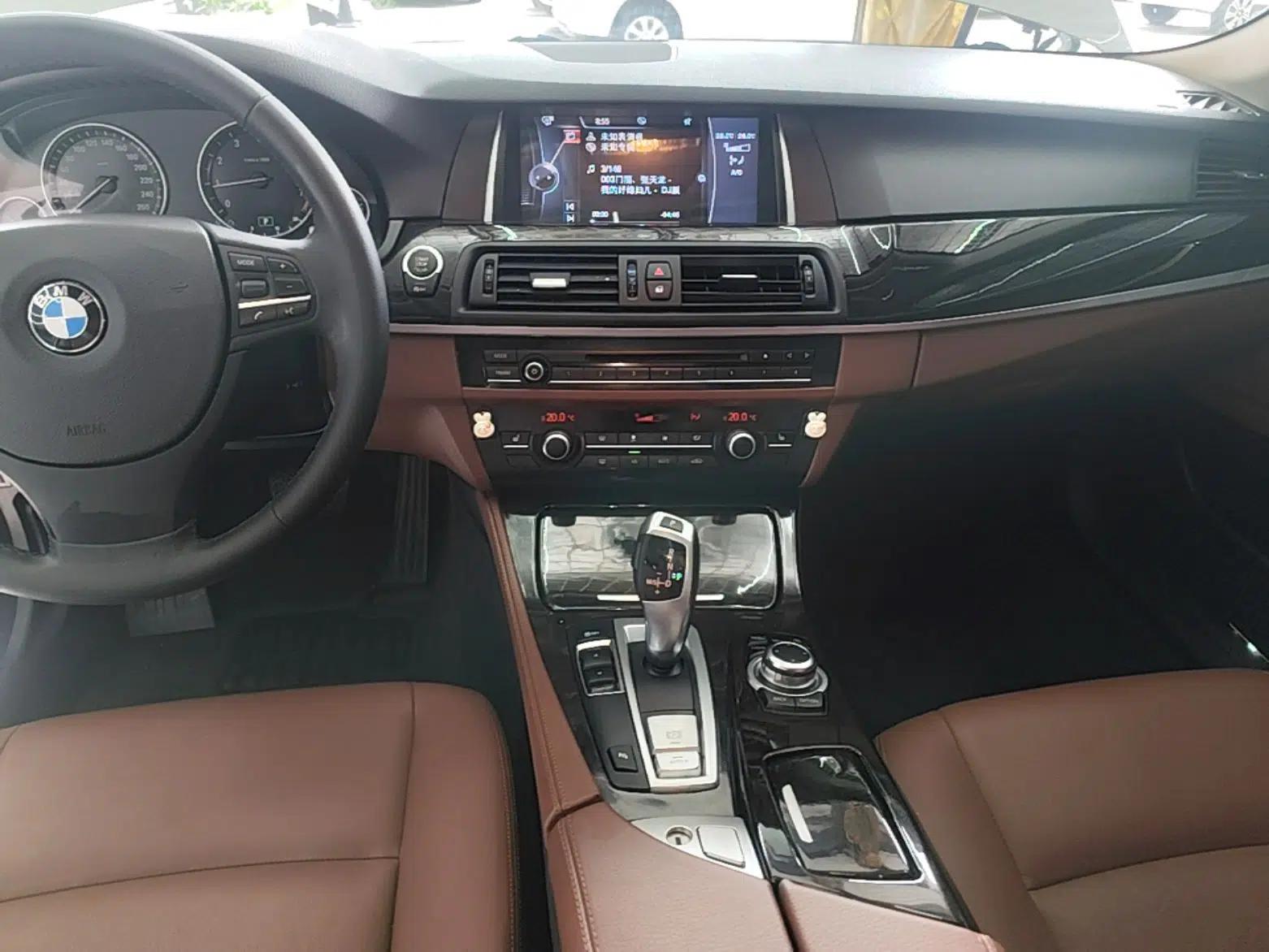 BMW 5 Series 2014 525Li Leading Model — миниатюра 16
